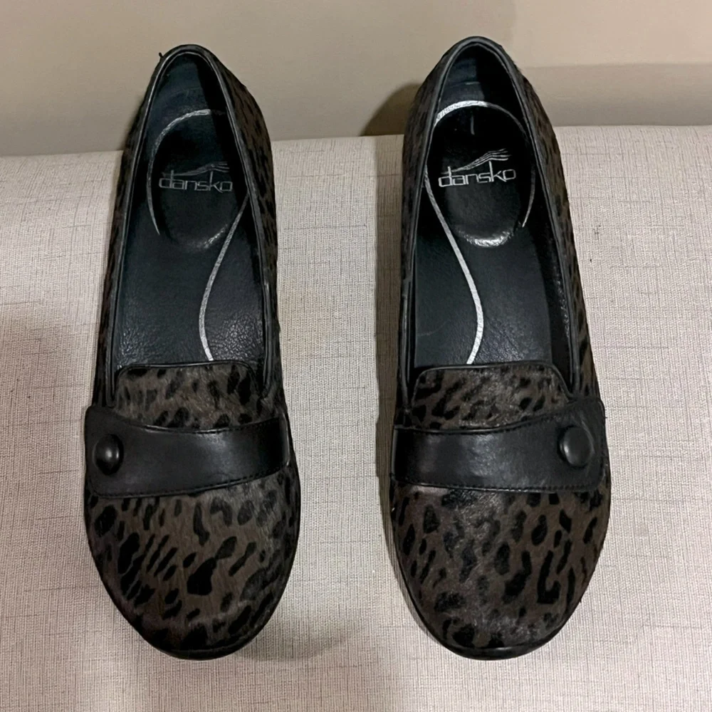 Dansko Olena Calf Hair Black & Brown Cheetah Print Loafers, size 38